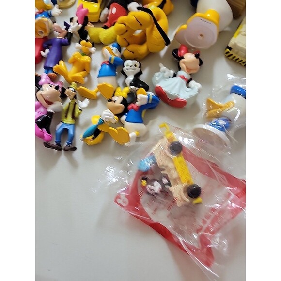 Disney Mickey Mouse & Friends Figurine Lot Mini Figures cars etc.. Huge lot - Picture 12 of 16